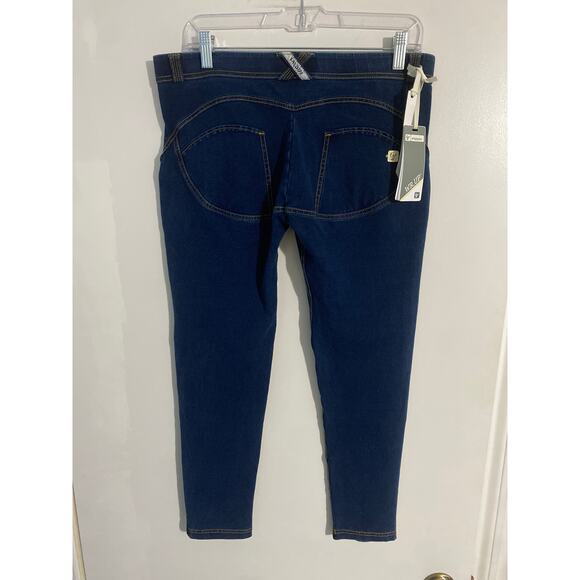 Freddy Wrup jeans NEW women’s size XL dark blue 7/8 length stretch booty lift - Picture 2 of 8